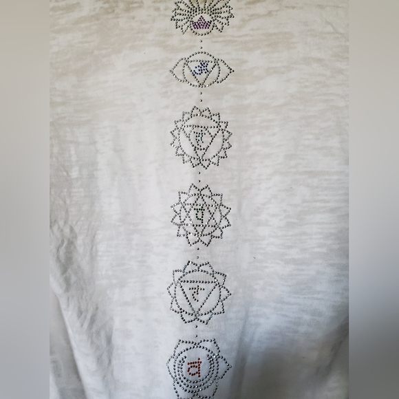 Lily Lotus Chakra Rhinestones Top π - Picture 3 of 4